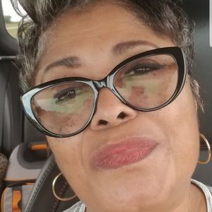 Meet your Posher, Joyce